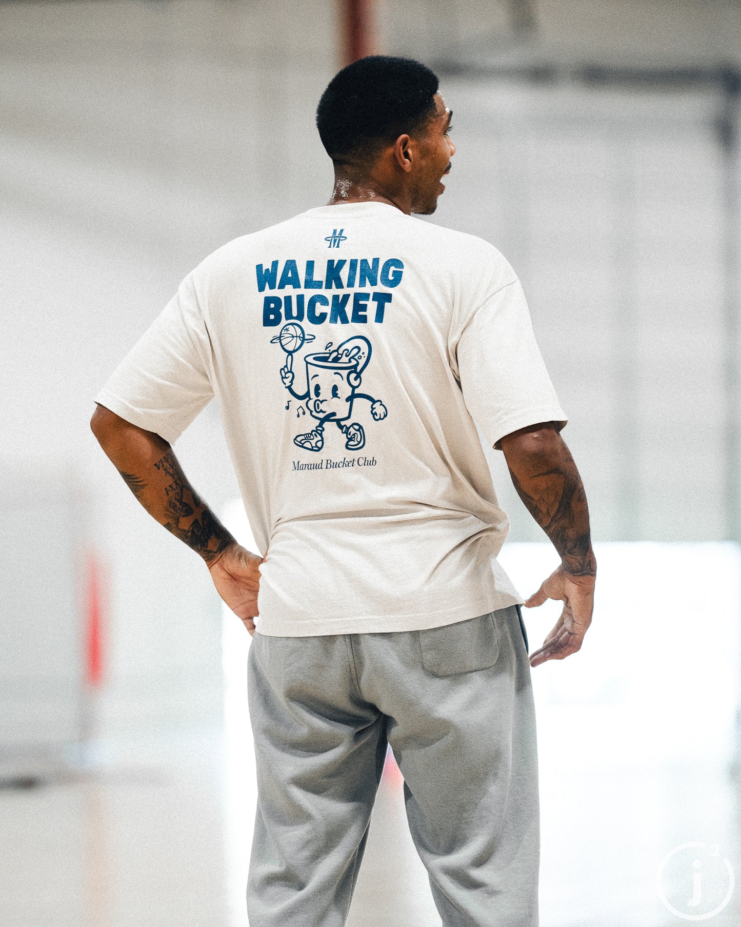 'Walking Bucket' tee